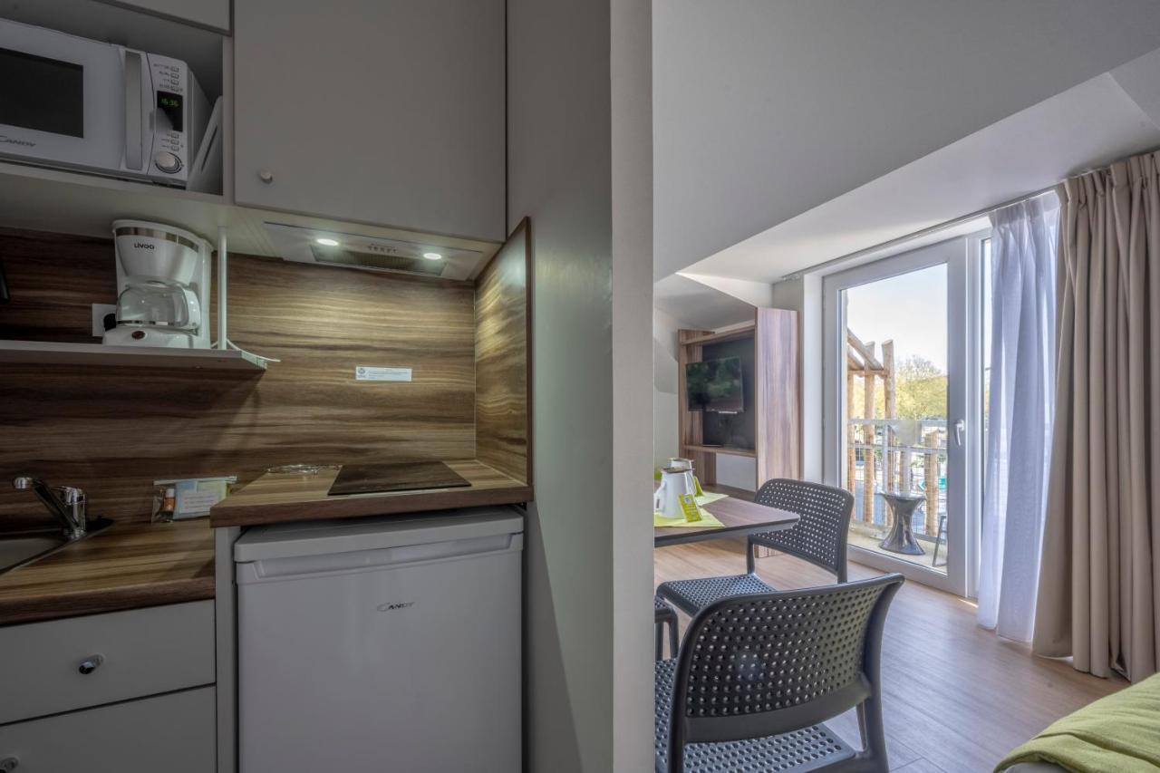 Athome Residence Et Spa Ла-Рошель Екстер'єр фото