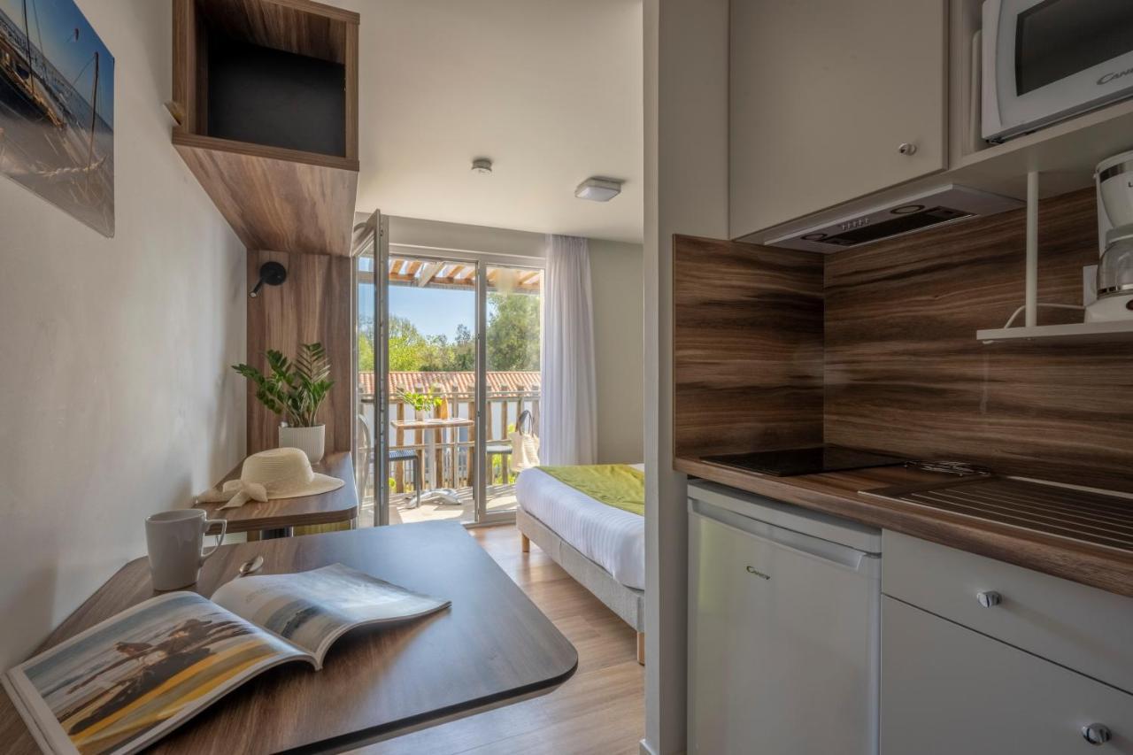 Athome Residence Et Spa Ла-Рошель Екстер'єр фото